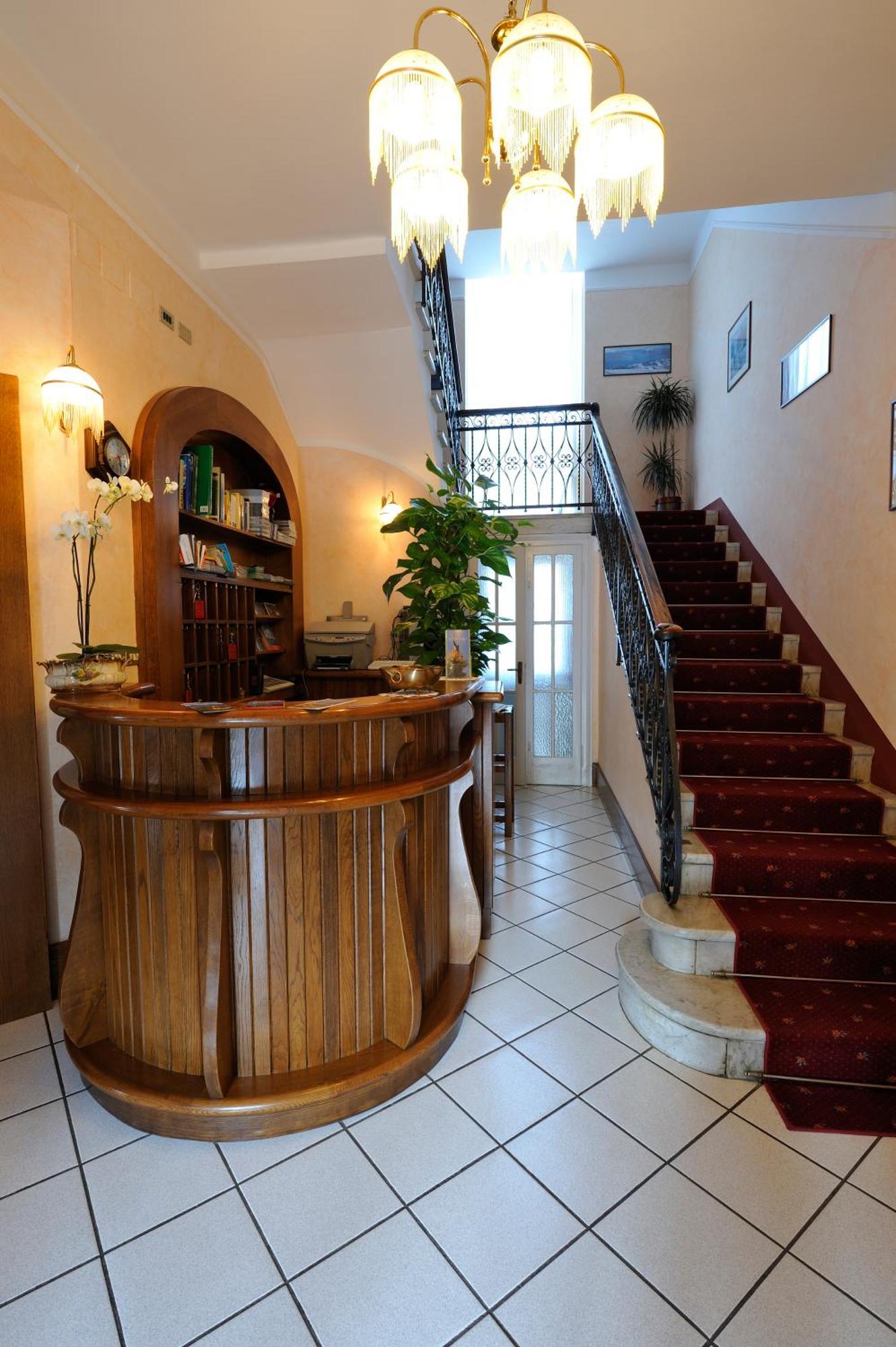 Hotel Villa Mon Toc Stresa Esterno foto