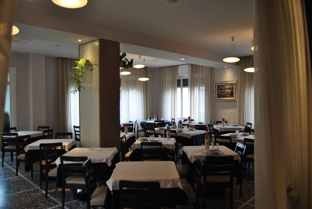 Hotel Villa Mon Toc Stresa Esterno foto