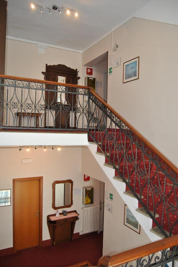 Hotel Villa Mon Toc Stresa Esterno foto